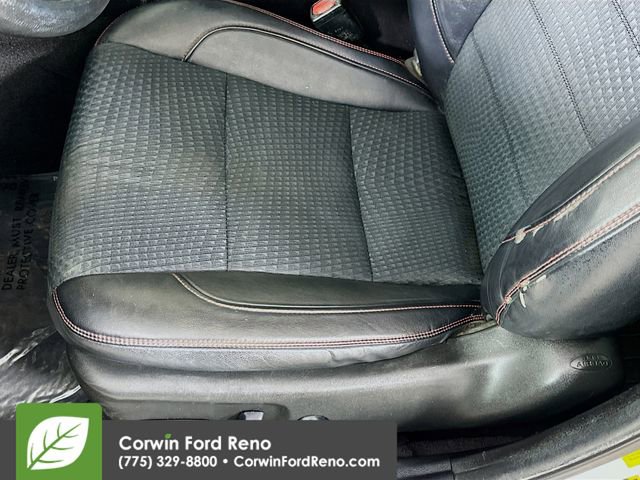 Used 2015 Toyota Camry SE image 19