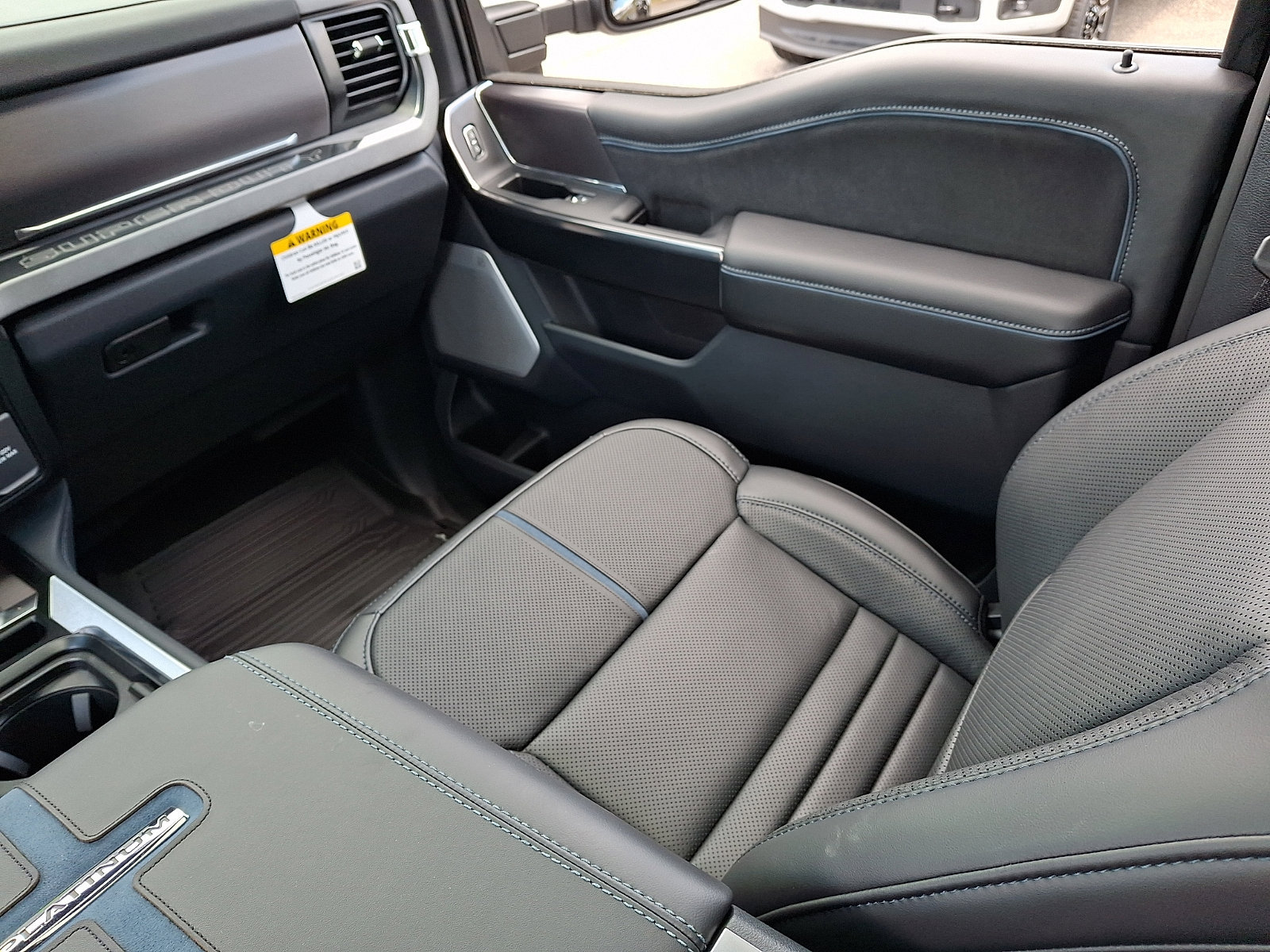 New 2026 Ford F350 Platinum AWD/4WD image 9