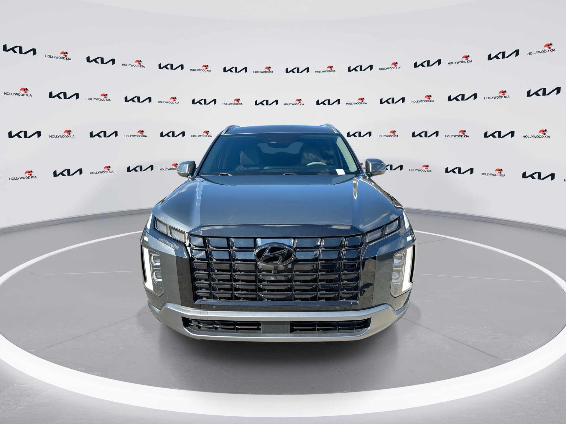 Used 2024 Hyundai Palisade Limited image 3