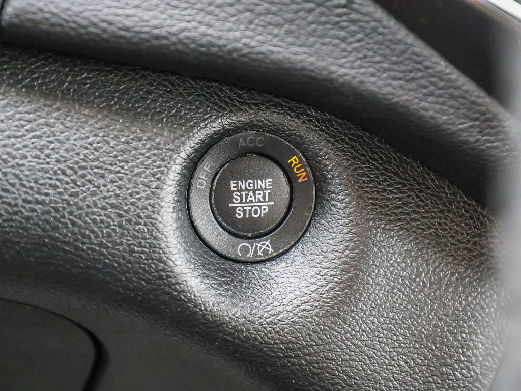 Used 2019 Jeep Cherokee Latitude Plus image 29