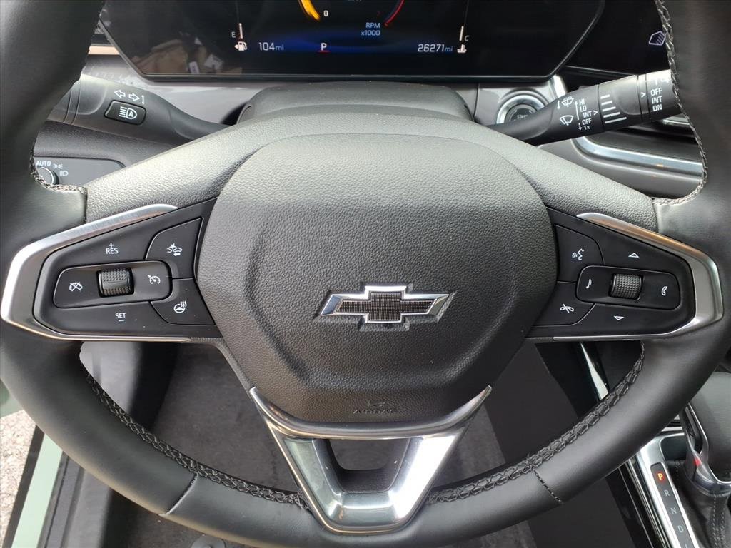 Used 2025 Chevrolet Trax ACTIV w/ Sunroof Package image 32