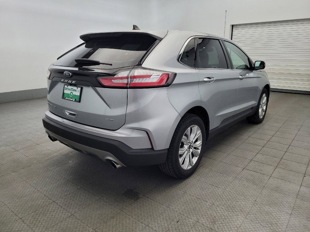 Used 2024 Ford Edge Titanium image 9