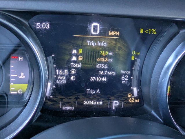 Used 2023 Jeep Wrangler Unlimited w/ Sun & Screen Package image 12