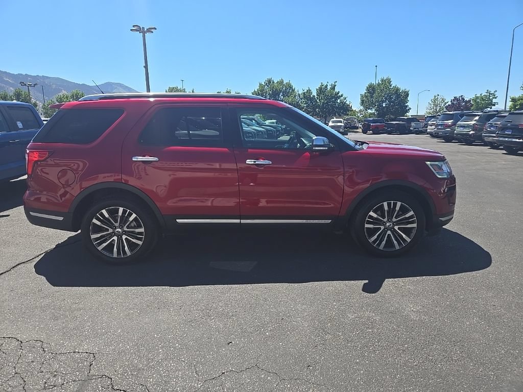 Used 2018 Ford Explorer Platinum AWD/4WD image 4