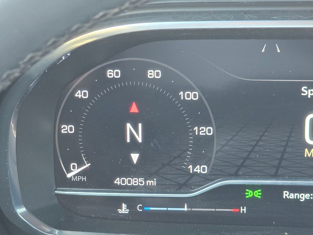 Certified 2023 GMC Yukon XL SLT image 34