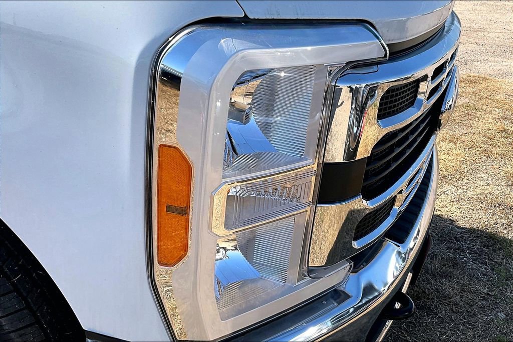 New 2023 Ford F350 XL w/ XL Chrome Package image 14
