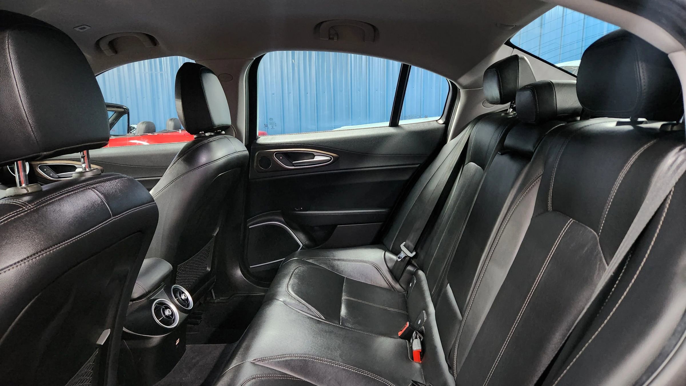 Used 2017 Alfa Romeo Giulia Ti w/ TI Performance Package image 23