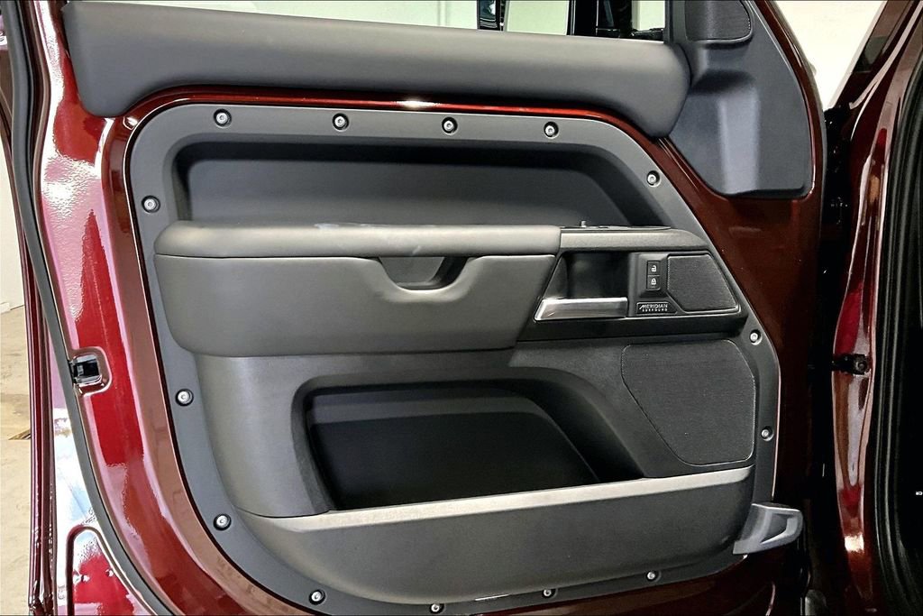 Used 2025 Land Rover Defender 110 Sedona Red Edition image 21