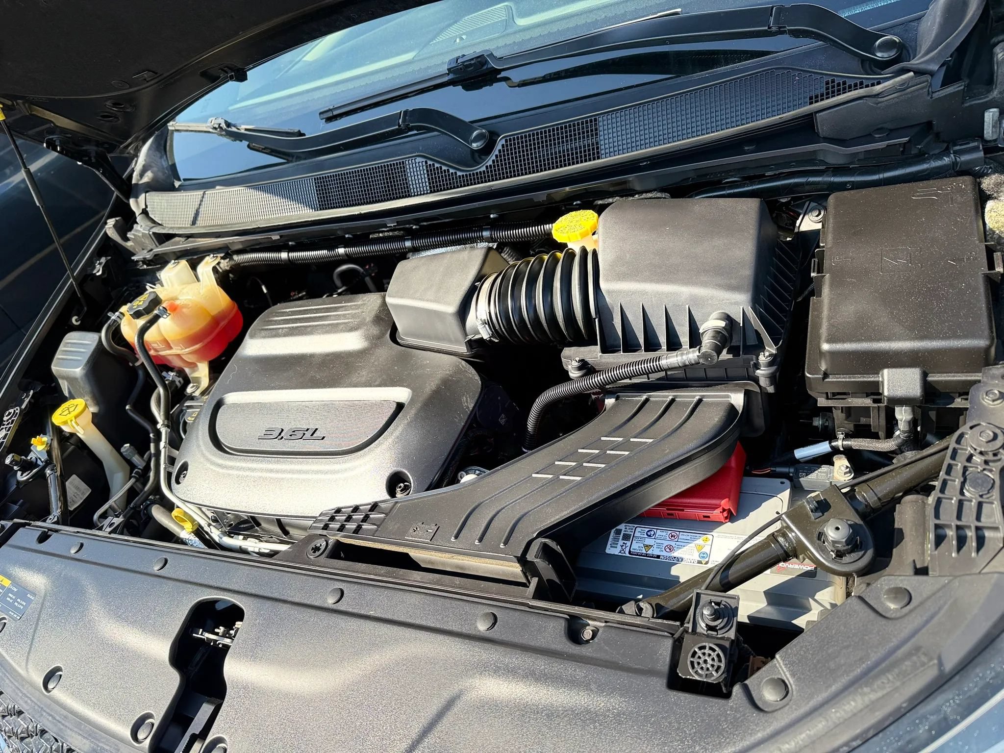 Used 2022 Chrysler Pacifica Touring-L FWD image 43