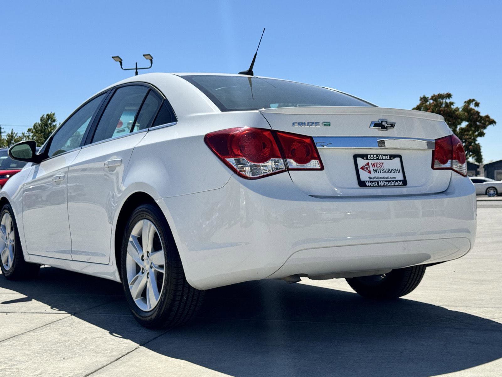 Used 2014 Chevrolet Cruze Diesel image 11
