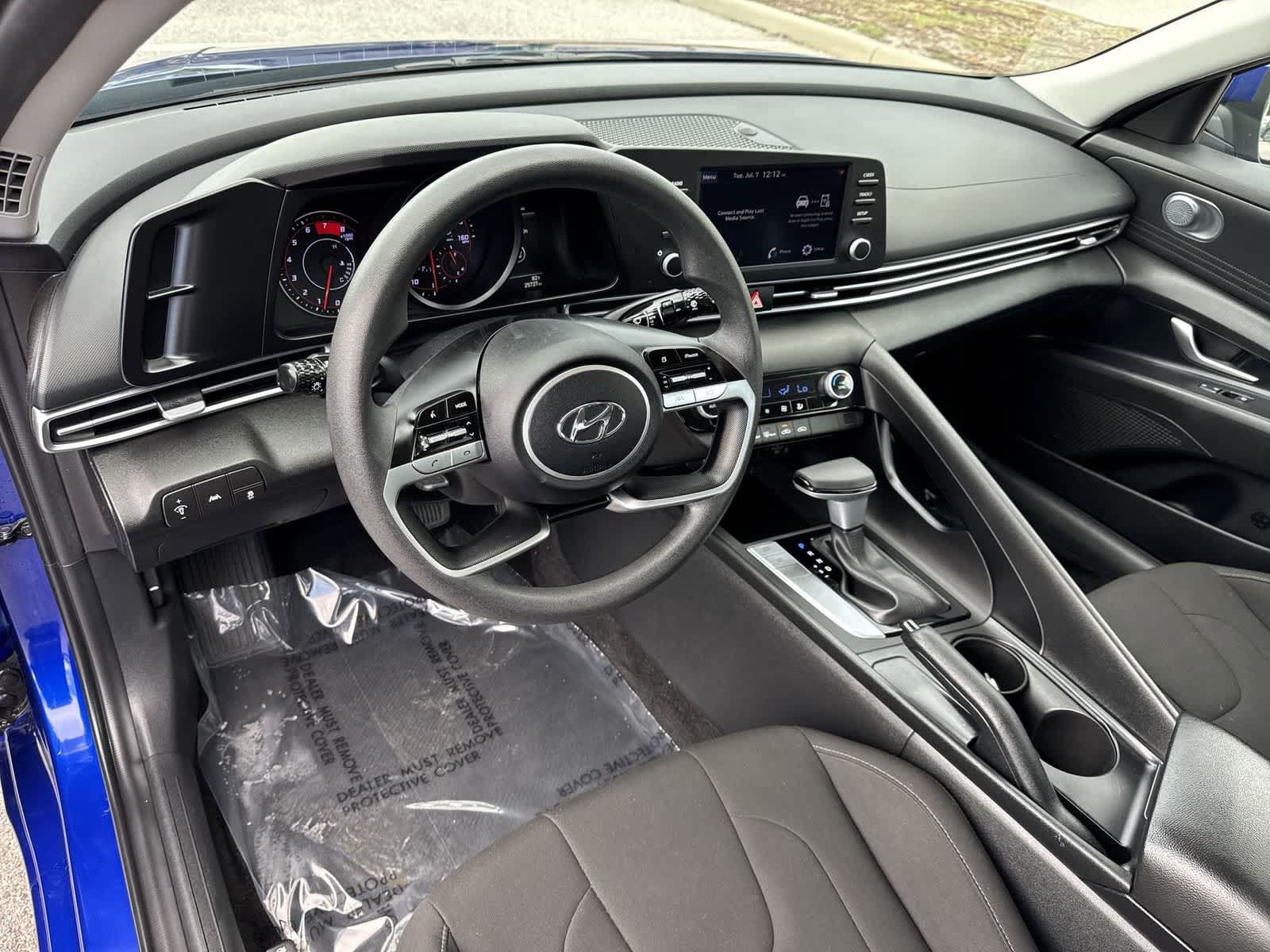 Used 2023 Hyundai Elantra SEL FWD image 10