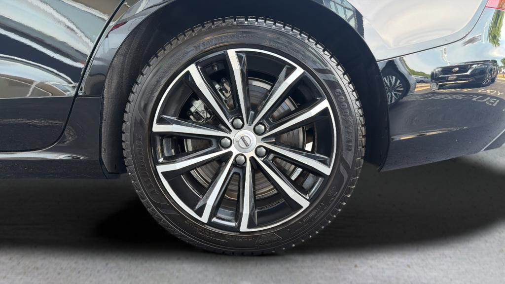 Used 2023 Volvo S60 T8 Plus AWD/4WD image 15