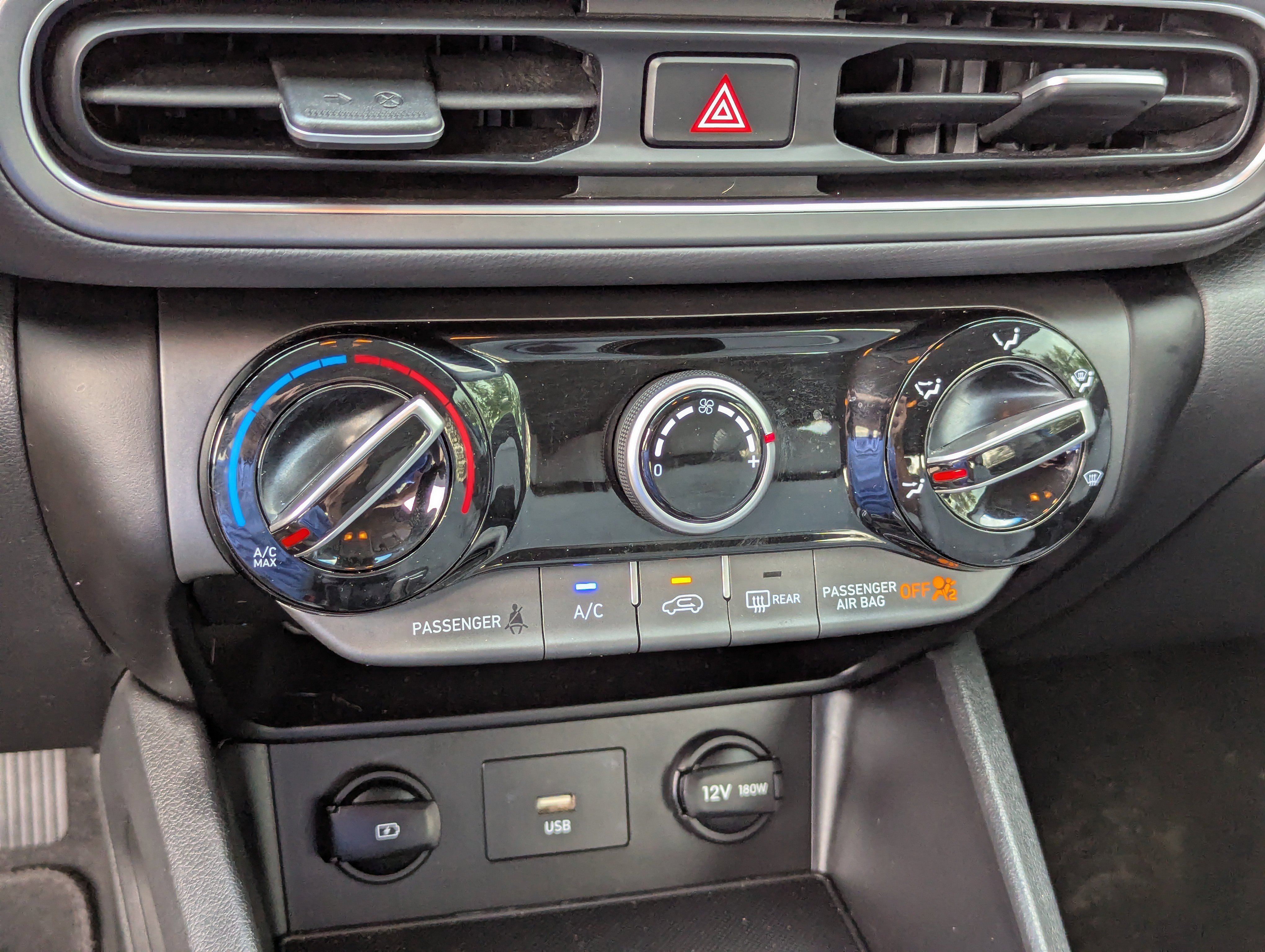 Used 2022 Hyundai Kona SEL image 25