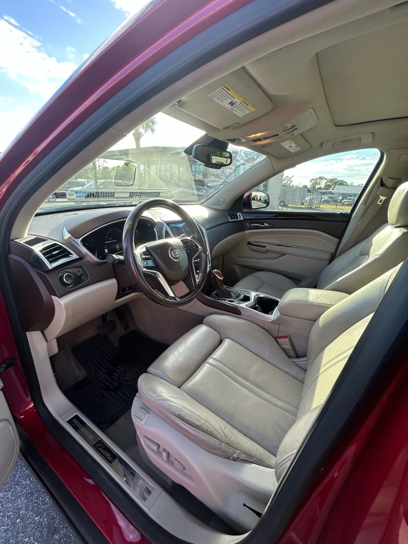 Used 2016 Cadillac SRX Luxury w/ Driver Awareness Package image 29