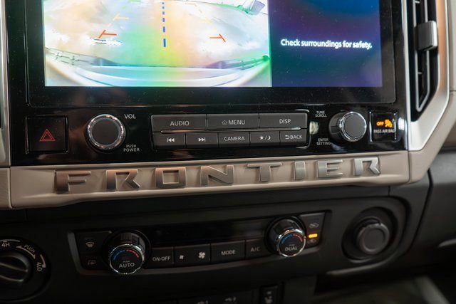 Certified 2025 Nissan Frontier SV w/ SV Convenience Package image 30