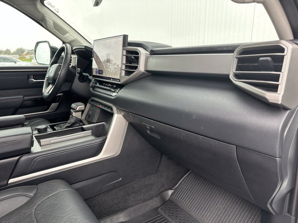 Used 2023 Toyota Sequoia Limited AWD/4WD image 40