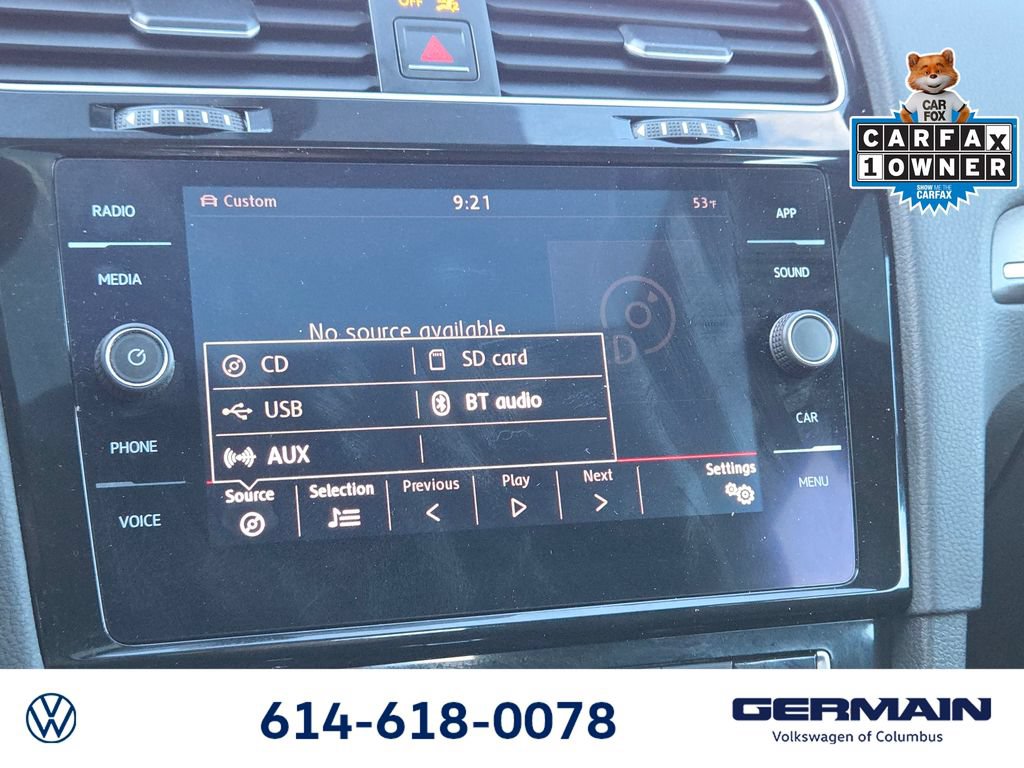 Used 2018 Volkswagen GTI SE FWD image 27