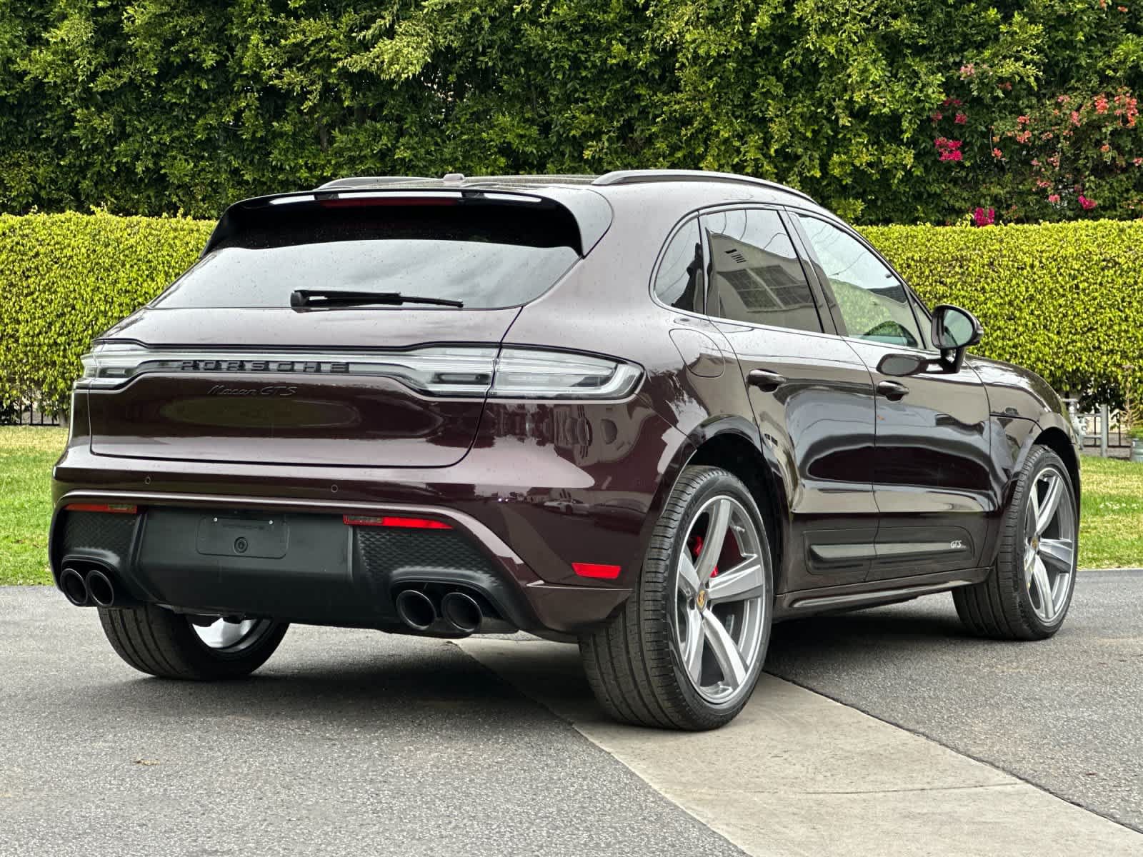 Certified 2025 Porsche Macan GTS AWD/4WD image 8