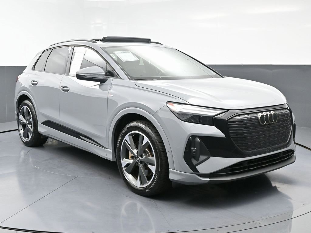 Used 2024 Audi Q4 e-tron Premium Plus w/ Premium Plus image 3