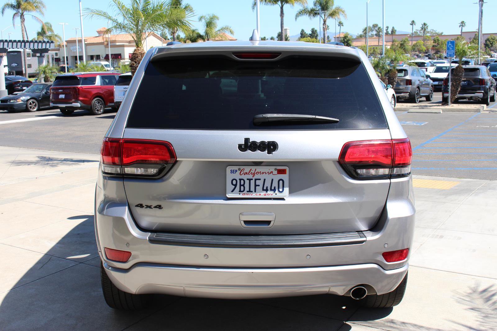 Used 2019 Jeep Grand Cherokee Altitude image 8