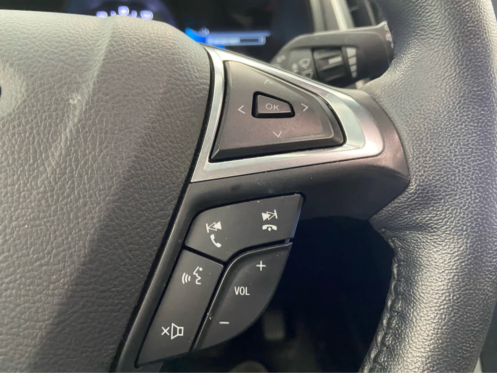 Used 2024 Ford Edge SEL w/ Convenience Package AWD/4WD image 24