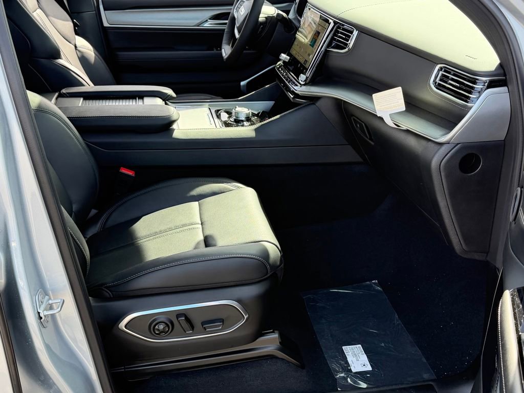 New 2026 Jeep Grand Wagoneer L Limited image 21