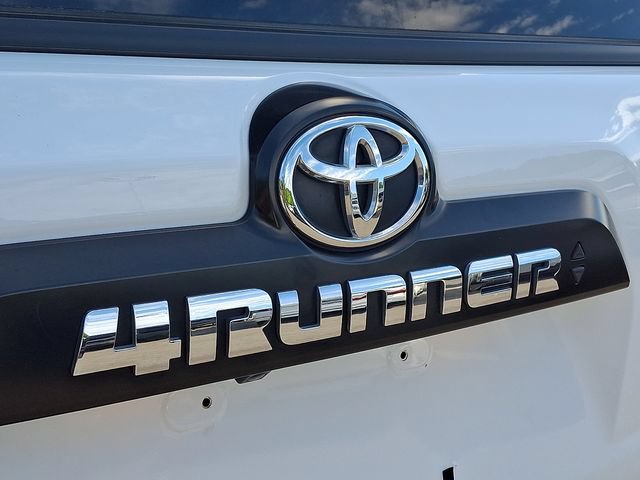 Used 2024 Toyota 4Runner TRD Off-Road AWD/4WD image 31