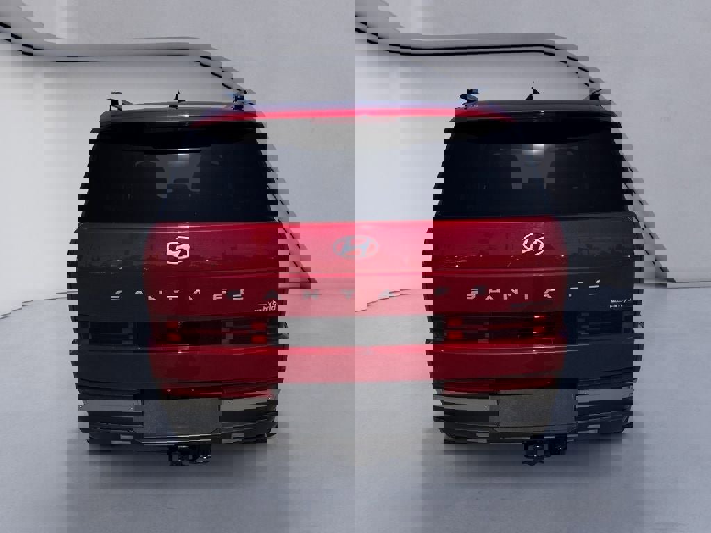 Used 2025 Hyundai Santa Fe Limited image 4