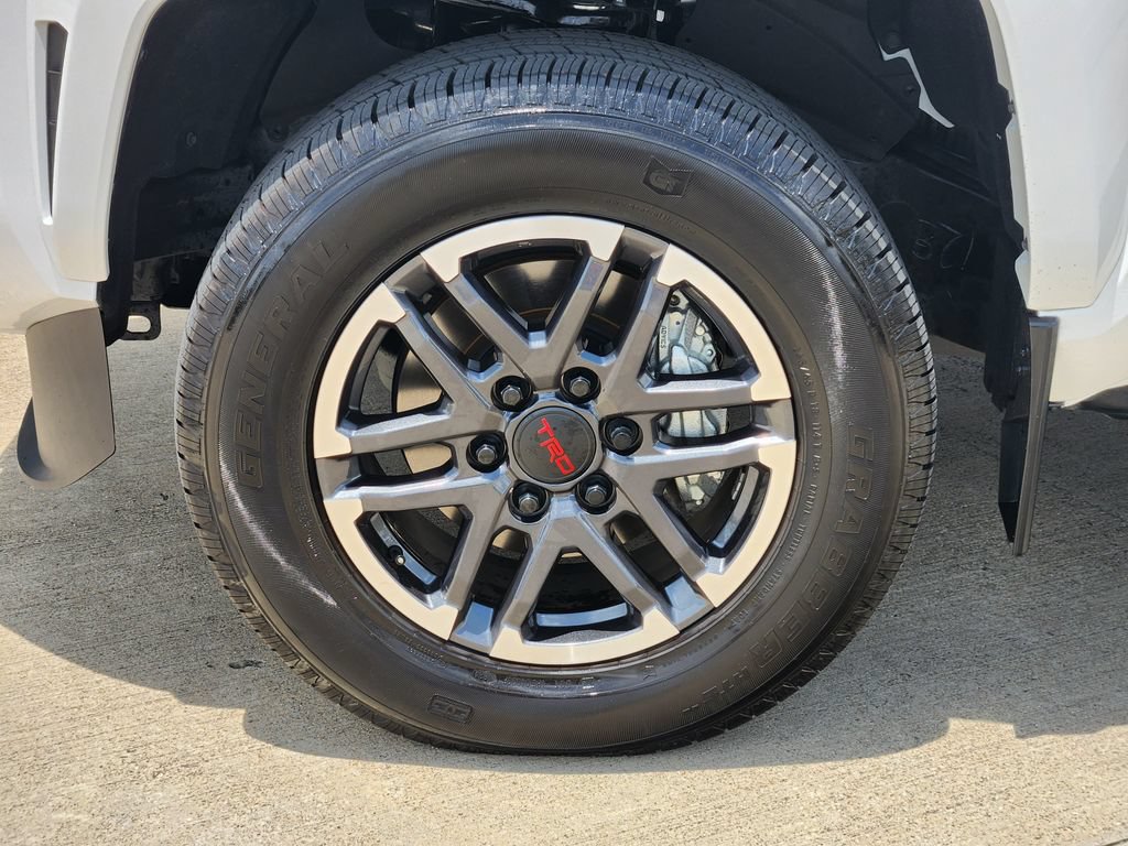 Used 2024 Toyota Tacoma TRD Sport AWD/4WD image 10