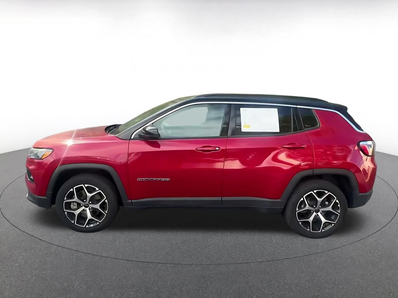 Used 2025 Jeep Compass Limited AWD/4WD image 8