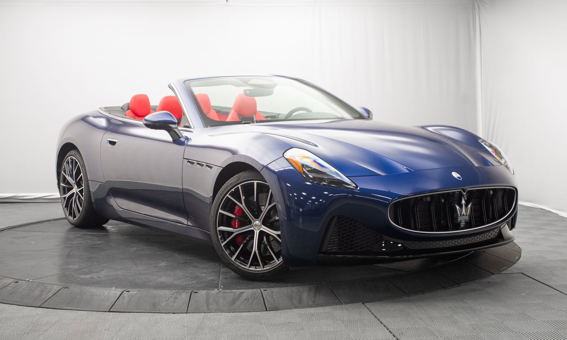 New 2026 Maserati GranCabrio Modena AWD/4WD image 1
