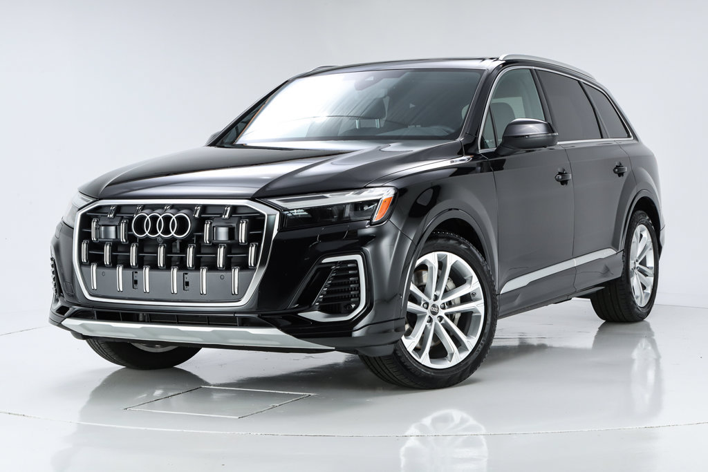 Used 2025 Audi Q7 3.0T Premium Plus AWD/4WD image 46