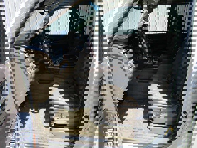 Used 2015 Chevrolet Suburban LTZ image 12