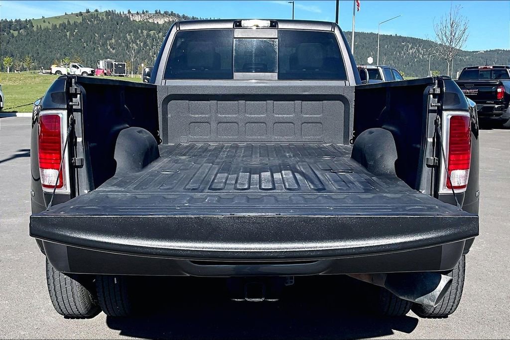 Used 2018 RAM 3500 Laramie Longhorn AWD/4WD image 18
