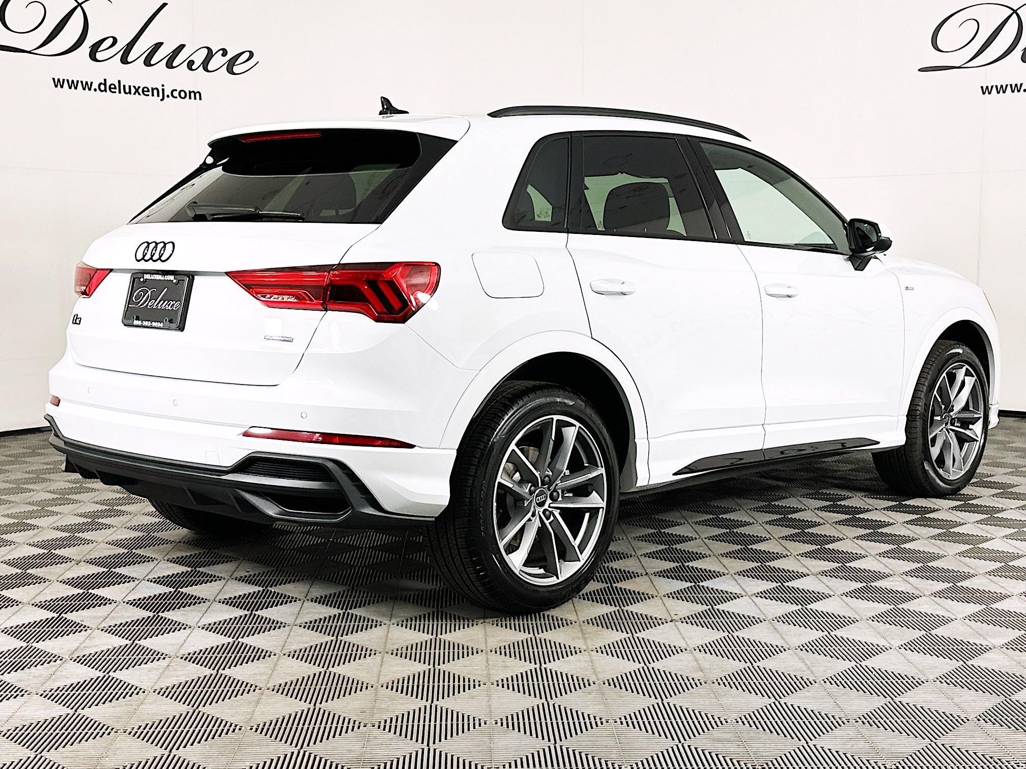 Used 2024 Audi Q3 2.0T Premium Plus w/ Premium Plus Package image 6