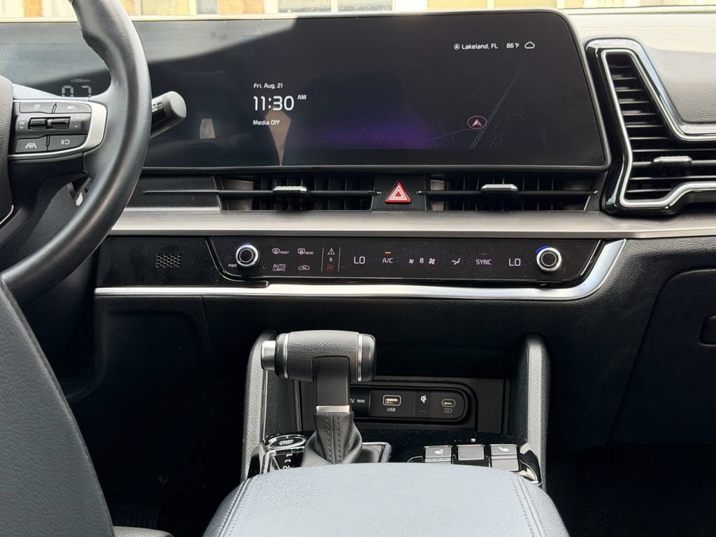 Certified 2024 Kia Sportage EX FWD image 15