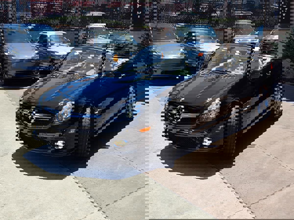 Used 2012 Mercedes-Benz SL 550 image 8