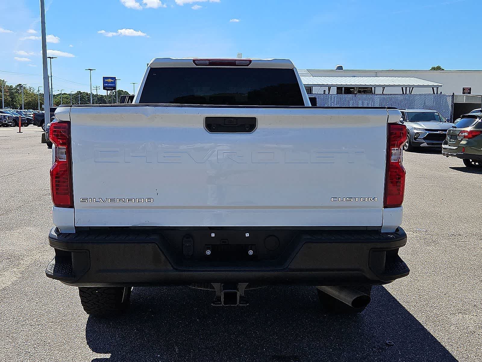 Used 2023 Chevrolet Silverado 2500 Custom w/ Custom Convenience Package AWD/4WD image 29