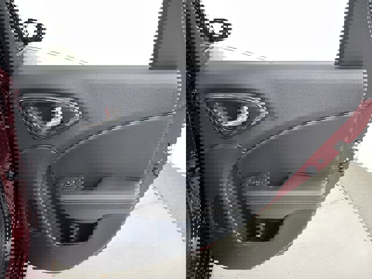 Used 2015 Chrysler 200 S w/ Navigation & Sound Group I image 23