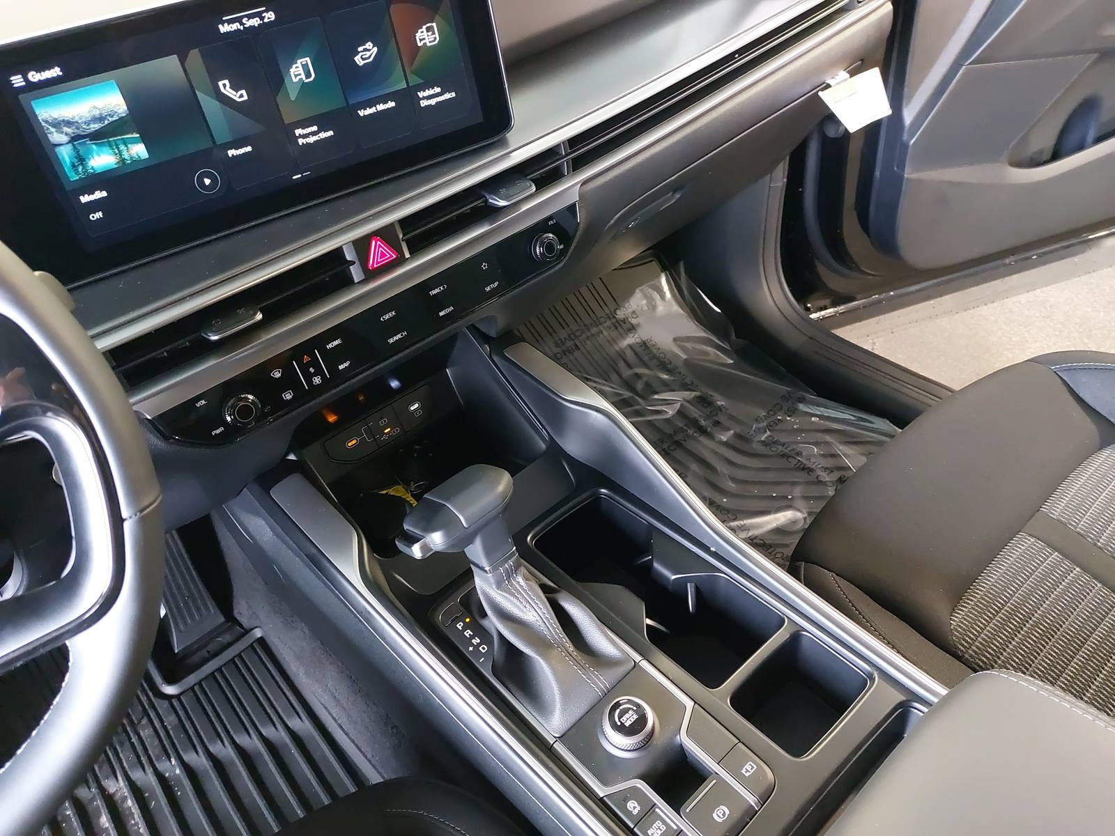 New 2026 Kia Sorento LX FWD image 27