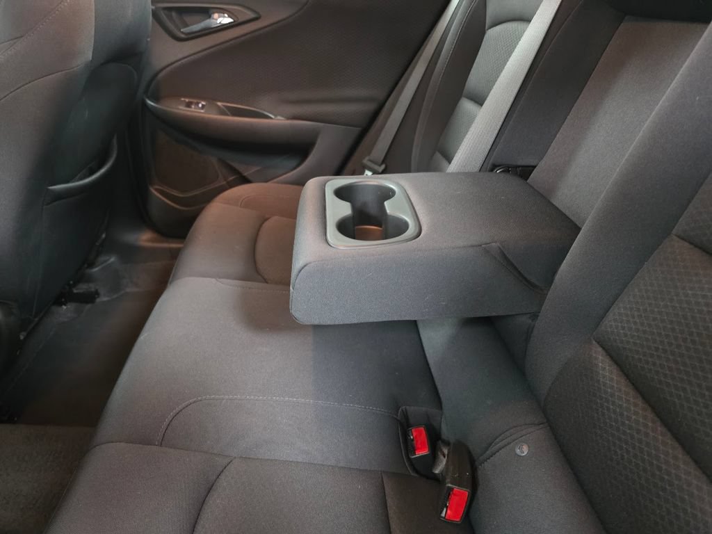 Used 2025 Chevrolet Malibu LT FWD image 27