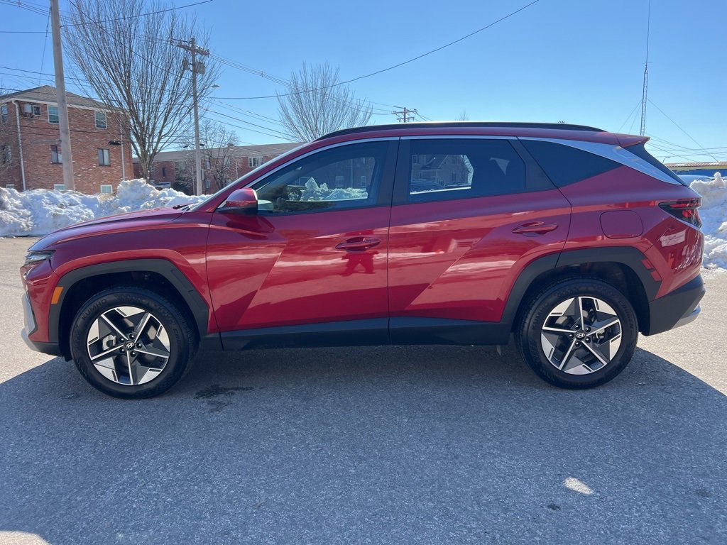 Used 2025 Hyundai Tucson SEL image 2