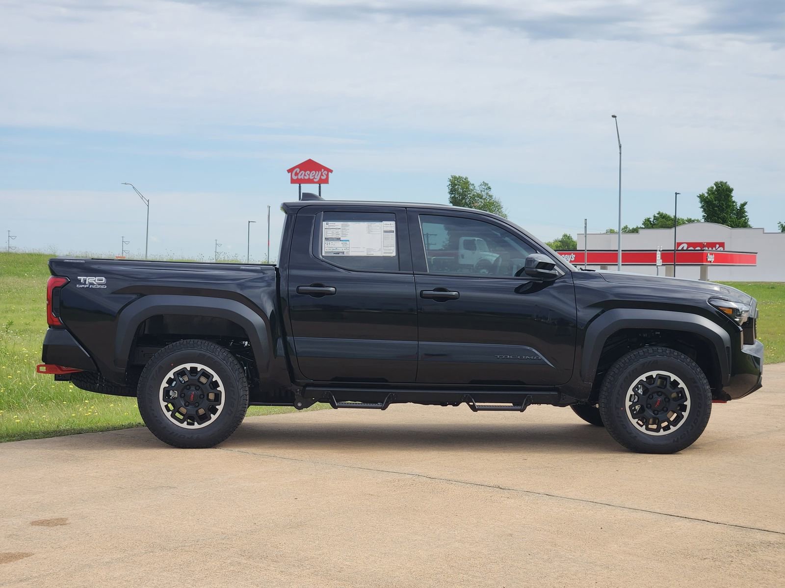New 2026 Toyota Tacoma TRD Off-Road AWD/4WD image 7