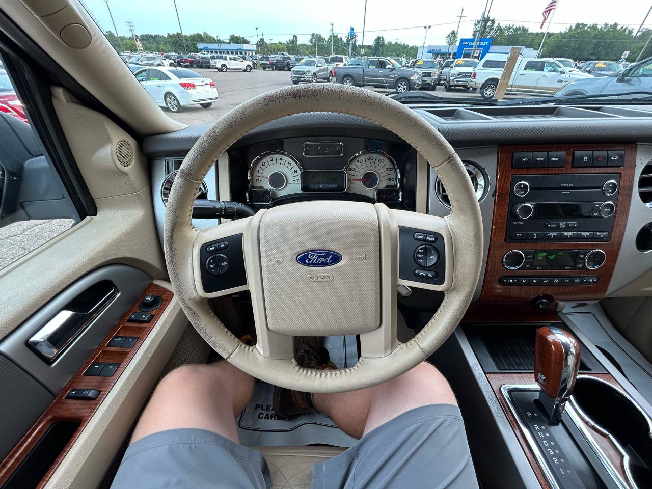 Used 2010 Ford Expedition EL 4WD image 29