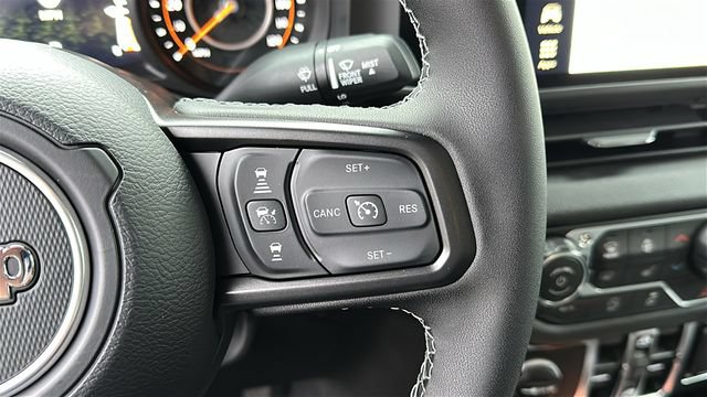 New 2026 Jeep Gladiator Sport AWD/4WD image 11