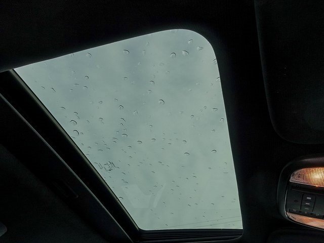 Used 2023 Dodge Durango GT image 2