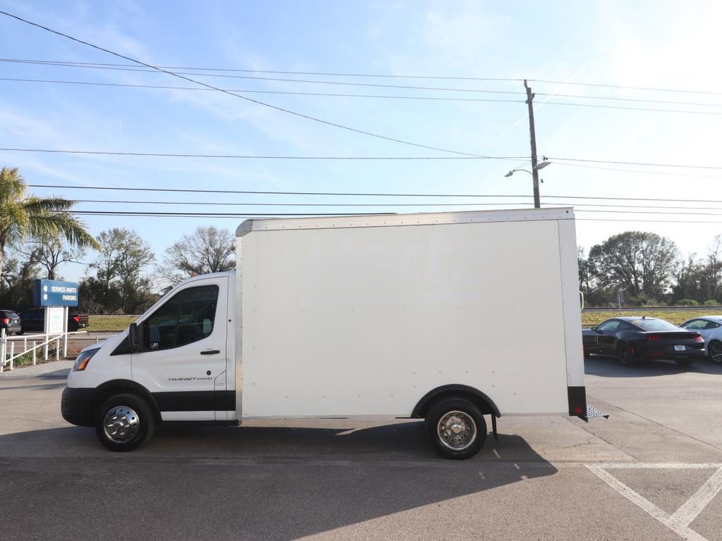 Used 2022 Ford Transit 350 DRW RWD image 8