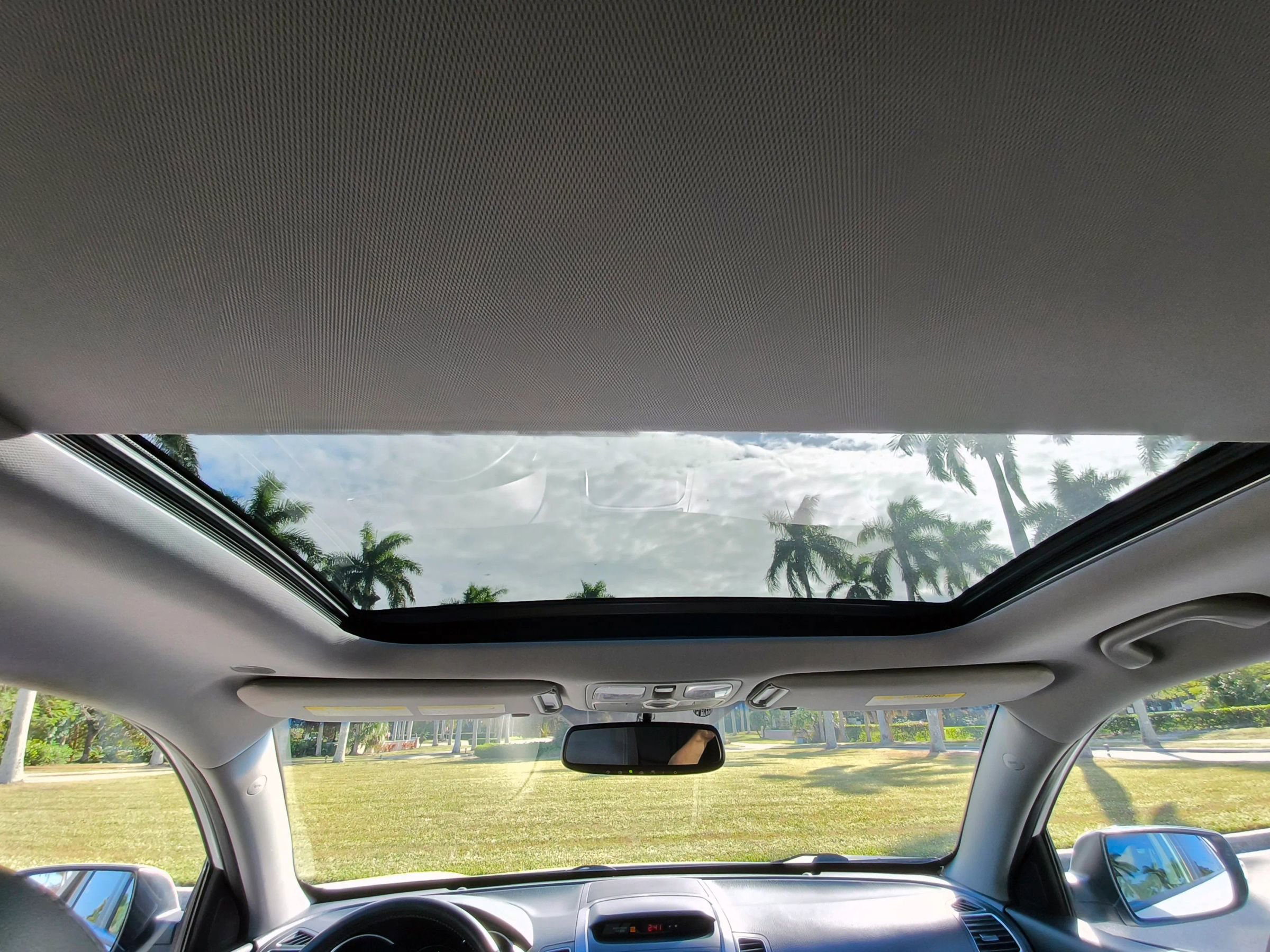 Used 2015 Kia Sorento EX w/ EX V6 Touring Package image 22