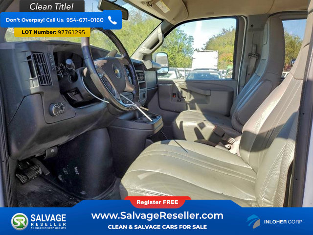 Used 2017 Chevrolet Express 3500 LS image 9
