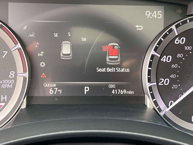 Used 2023 Toyota Highlander XLE AWD/4WD image 26